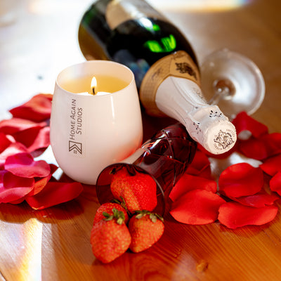 4 Best Candle Scents to Spice up Your Valentine’s Day Celebration